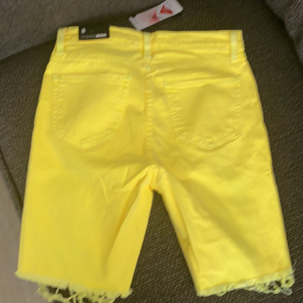 New - Picture 2 of 2